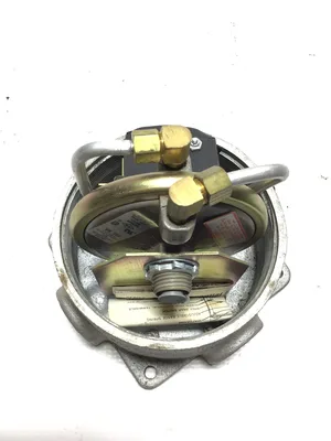 Crouse-Hinds EJH5311100 Explosion Proof Dust Tight Assembly w/Dwyer Pressure Switch