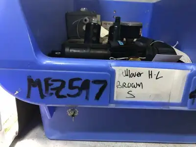 Yaskawa USAREM-01BE2K AC Servo Motor 100W 3000RPM
