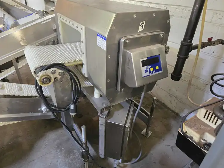 Used LOCK MET 30+ Metal Detectors Illinois US | M&M Equipment Corp. #1145312