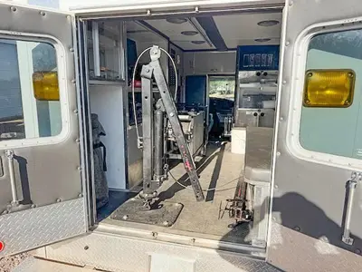 Used 2006 FORD E350 VAN E-LOGS ARIES INDUSTRIES VIDEO SYSTEM MODEL 9200 Service & Utility Trucks California US | East West Machinery & Drilling #1417798