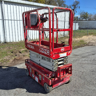 USED 2017 MEC 1330SE
