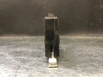 USED CUTLER-HAMMER BA130