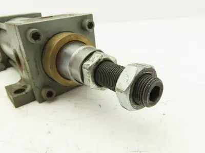 Lynair Series LH Hydraulic Cylinder 2.5" Bore 2" Stroke 1500 PSI Foot Mount