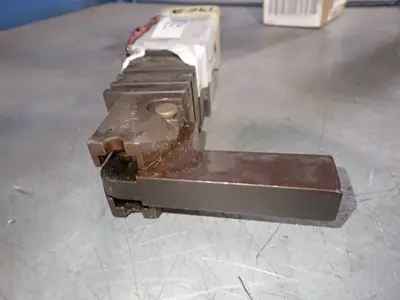 USED DESTACO 870B904711