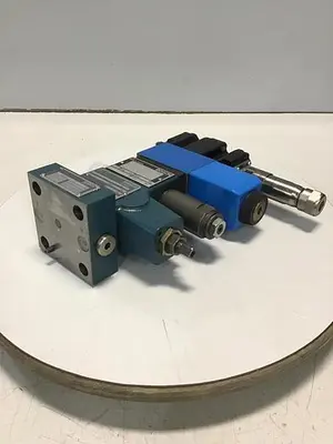 USED VICKERS KBCG3250DZM12APE7H110