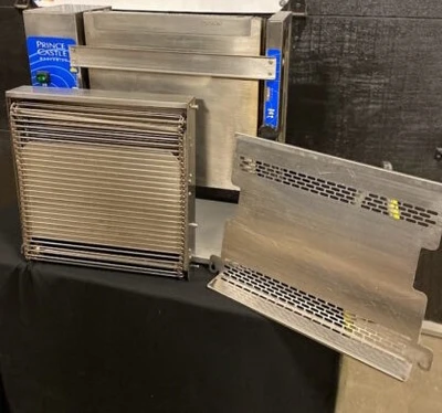 8-0152 Prince Castle 297-T9KFC Slim Line Bun Toaster