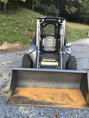 Used NEW HOLLAND L320 Skid Steer Loaders Pennsylvania US | Trustworthy Equipment #1445029