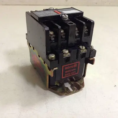 USED ALLEN BRADLEY 700-N400A1 SER C
