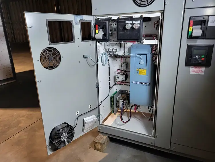 Used EATON SVX004A1-5A4N1 Switchgears British Columbia CA | Lenmark #240154