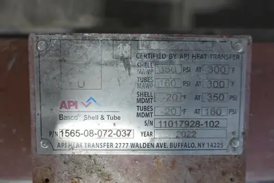 API BASCO 1565-08-072-037 SHELL AND TUBE HEAT EXCHANGER