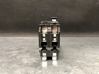 NEW SQUARE D QOB270