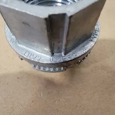 NEW THOMAS & BETTS H100-TB