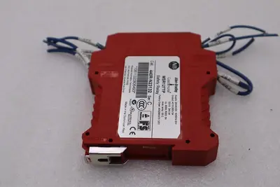 Allen Bradley 440R-N23132 /C, Safety Relay, Guard Master MSR127TP STOCK L-206A