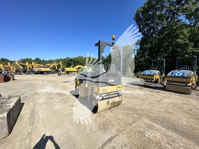 USED 2022 XCMG XMR303S
