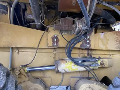 2000 Trackmobile 4150TM Railcar Mover – 42,135 lbs Tractive Effort