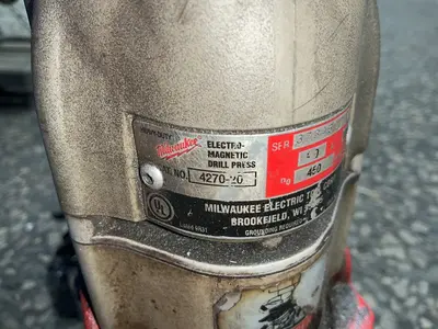 Used MILWAUKEE TOOL 427020 Portable Drills including Magnetic Base Ohio US | HGR 24 #1508135