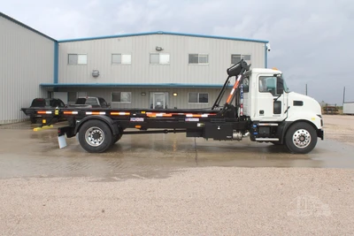 New | in-Stock 2025 MACK MD6 Rolloff Trucks Texas US | Roll Off Truck World #1491872