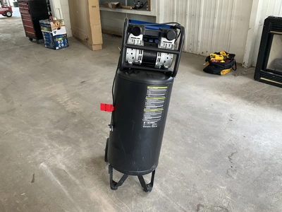 Used KOBALT 26 GAL QUIET TECH Tank Mounted Air Compressors Michigan US | Miedema Asset Management Group #1321225