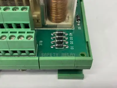 Used Universal Instruments Safety Relay Module DIN Rail Mount Relays & Switches Michigan US | Maverick Industrial Sales #1402278