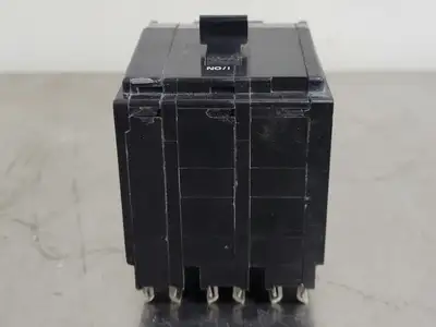 USED SQUARE D QO3100