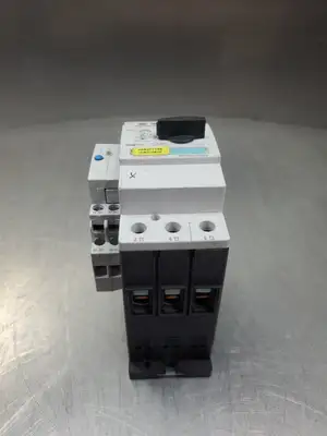 Siemens 3RV10314FB10 SIRIUS Contactor w/3RV19211M Module. 4D51