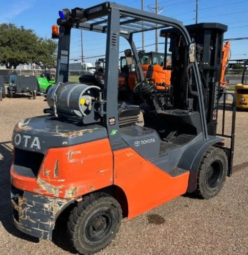 Used 2023 TOYOTA 50-8FGCU25 Internal Combustion Forklifts: Pneumatic Tire Pennsylvania US | National Lift Equipment #1382202