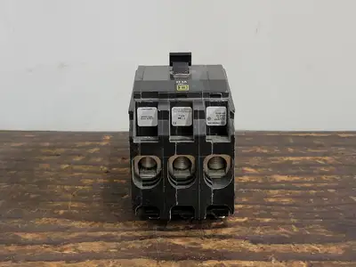 NEW SQUARE D QOB360VH