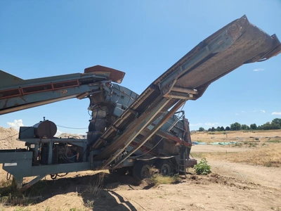 Used 2010 POWERSCREEN TITAN 516 Rectangular Screeners Idaho US | Proxy Equipment #1426128