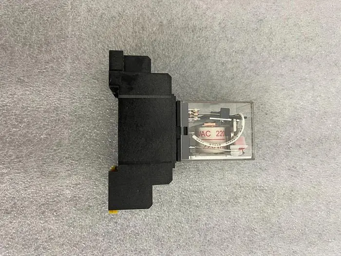 CHNT JZX-22F QTY 2 INTERMEDIATE RELAY