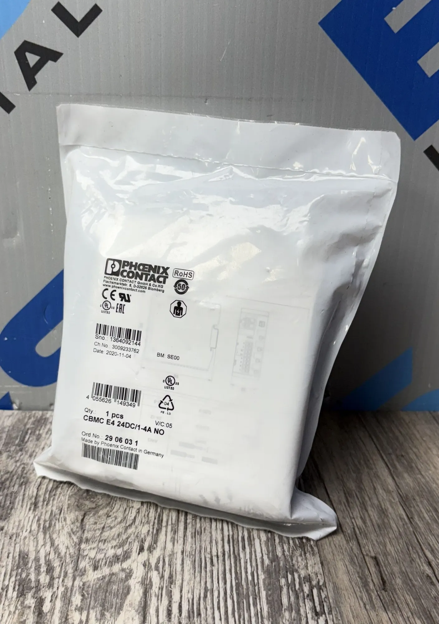 NEW PHOENIX CONTACT 2906031 CBMC E4 24DC/1-4A NO