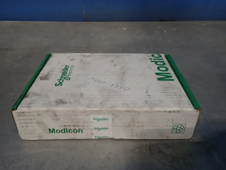 New | in-Stock SCHNEIDER ELECTRIC 170ADO35000 PLC Input & Output Ohio US | HGR 24 #879800