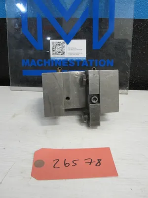 USED Haas BOT40