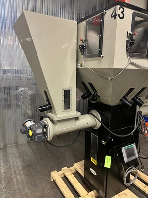 Conair True Blend 8 Comp .Gravimetric Blenders (3) New 2015 Mdl. TB500