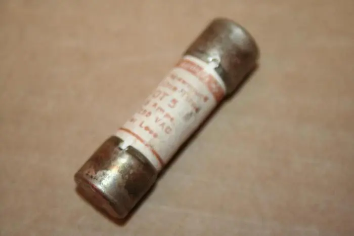 Used GOULD / SHAWMUT OT5 Fuses Michigan US | Ideal Machinery #603864