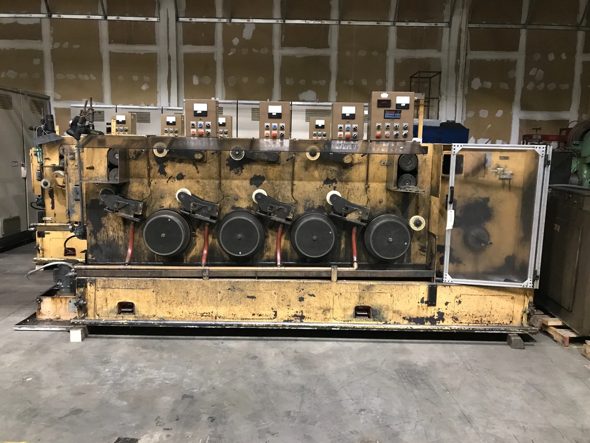 USED MACBEE 4HFME