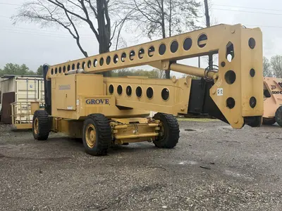 125' GROVE MODEL AMZ-131XT DIESEL POWERED OFF-ROAD MANLIFT: YOBRO #25206