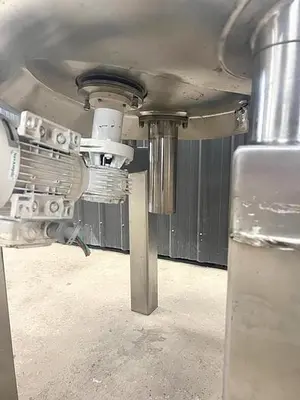 Used 250 Gallon Tank (Reactor), 316 Stainless Steel, Full Vacuum, With Agitator