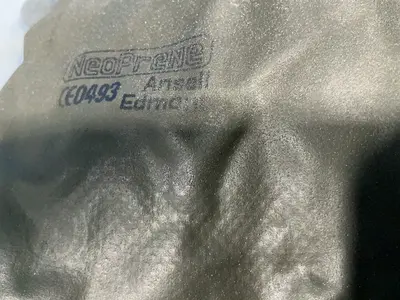 Used _UNKNOWN_ _UNKNOWN_ Gloves Ohio US | HGR 24 #1373016