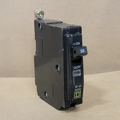 USED SQUARE D QOB120