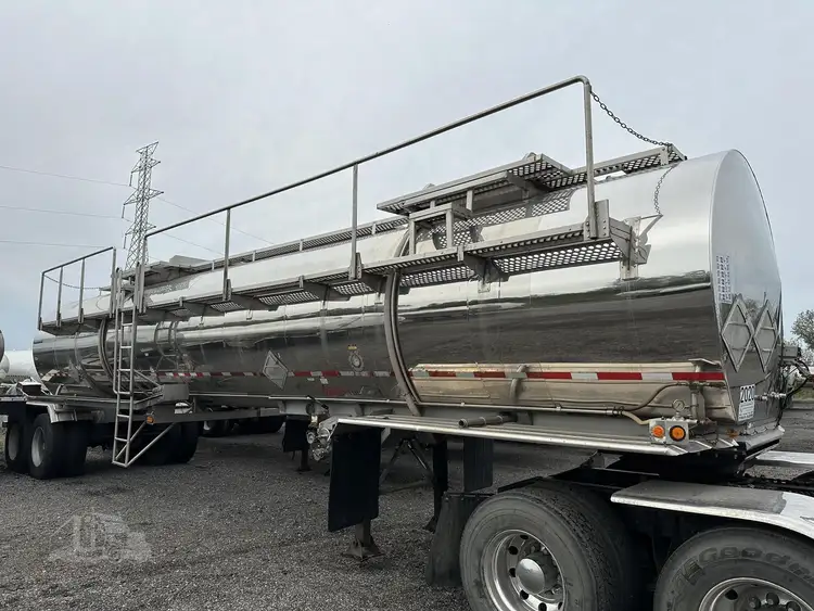 Used 1993 KROHNERT _UNKNOWN_ Tanker Trailers Indiana US | Lakeshore Equipment Sales #1546589