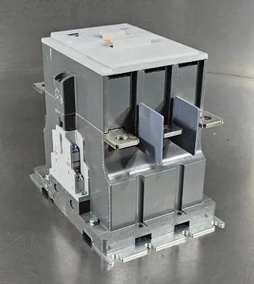 CARLO GAVAZZI CC225 225A 3PH 600VAC Contactor Loc 4G