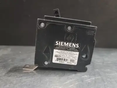Used SIEMENS B120 Switchgears British Columbia CA | Lenmark #243867