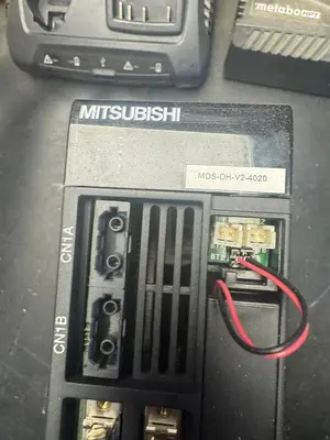 USED MITSUBISHI MDS-DH-V2-4020