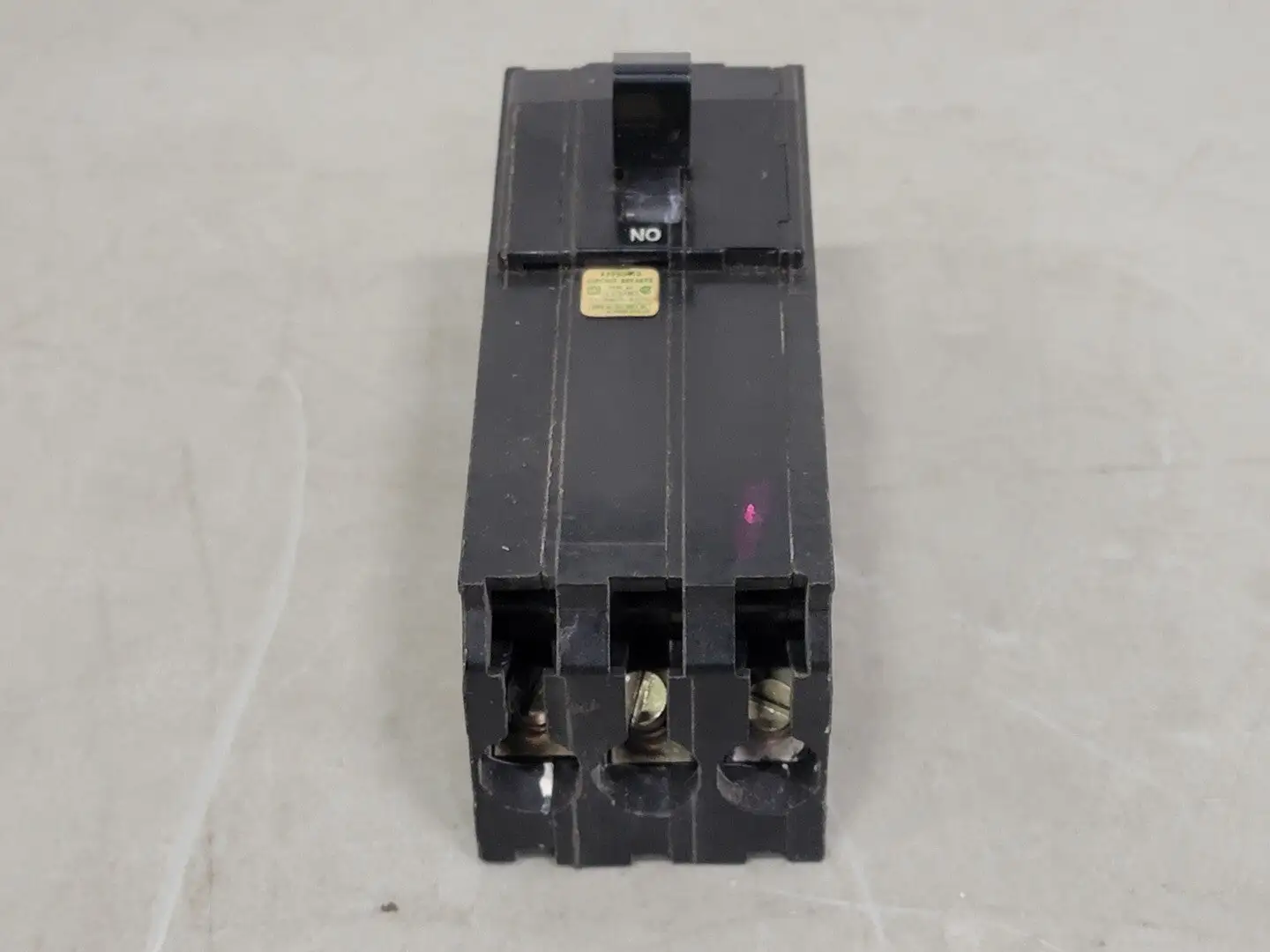 USED SQUARE D A1B315