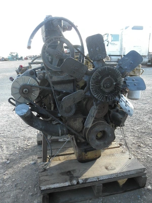 USED CATERPILLAR 3208T