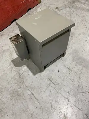 USED DONGAN 3P 15KVA 4480/208~120 WITH DONGAN 85-1045SH 1P 240X480/120/240