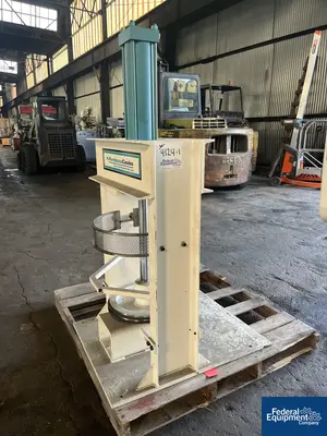 USED Cowles 5 Gal Morehouse Cowles Triple Shaft Vacuum Mixer, Model VIscomax 3V-5-5-3X