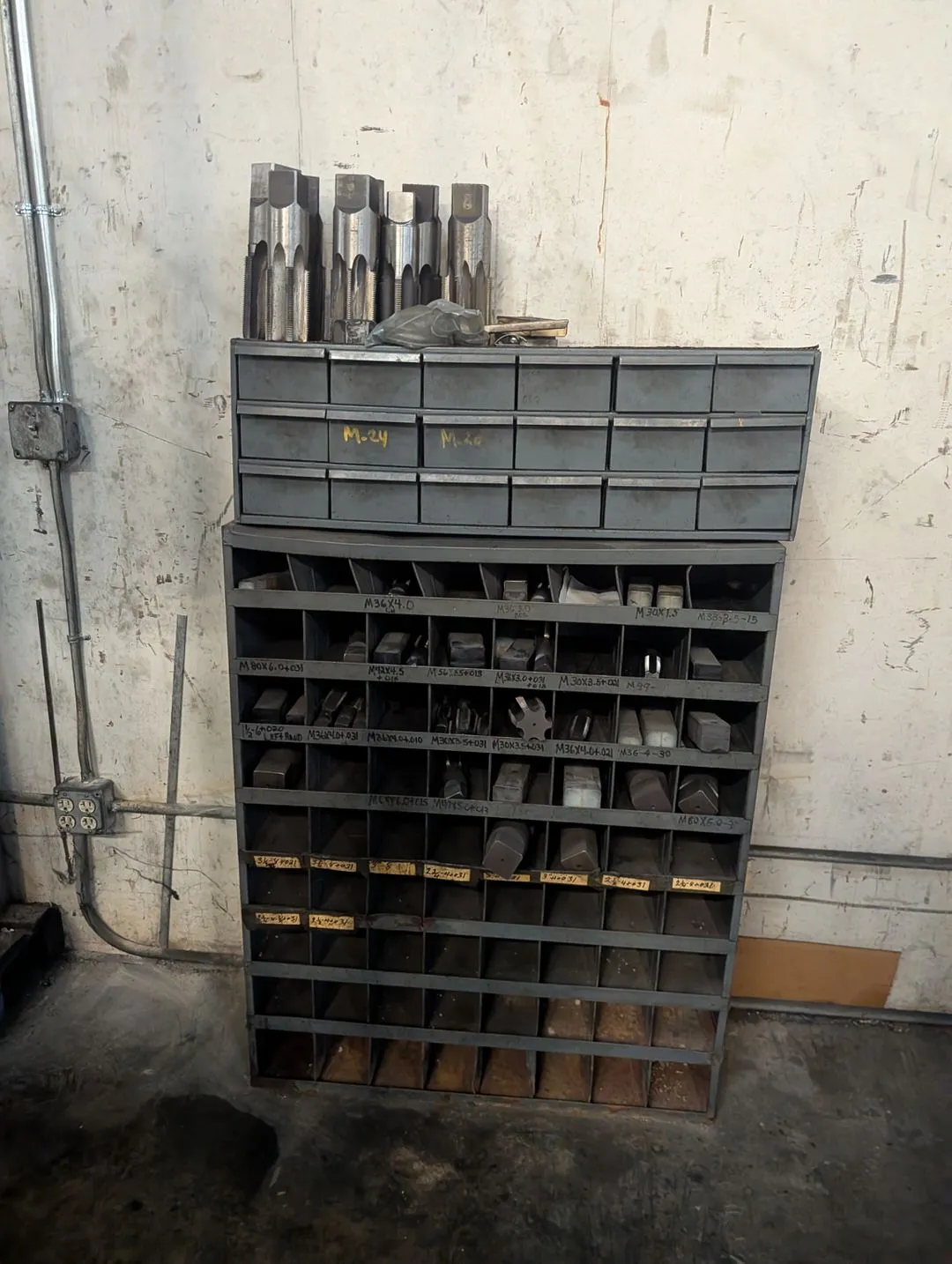 Used _UNKNOWN_ _UNKNOWN_ Taps & Dies Texas US | IRS Auction #1320685