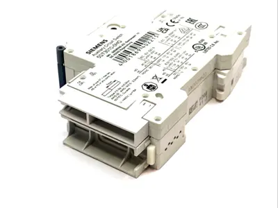 USED SIEMENS W/ AUXILIARY SWITCH 5ST3010‑0HG