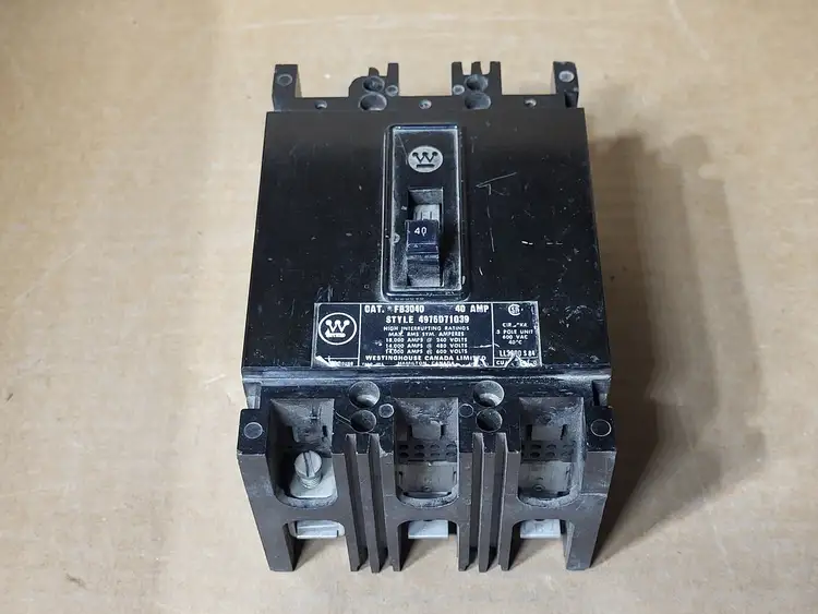 Used WESTINGHOUSE FB3040 Switchgears British Columbia CA | Lenmark #409241